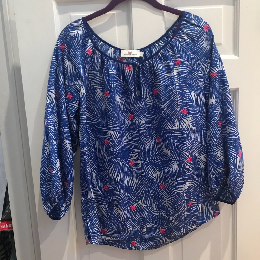 Vineyard vines silk top